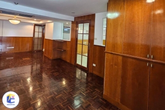 Executive-office-room-ITF-Silom-Palace-Bangkok-CBD_14