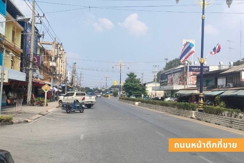 ขายอาคารพาณิชย์ 3 ชั้น ถนนพระแท่น กาญจนบุรี ติดถนน 6 เลน