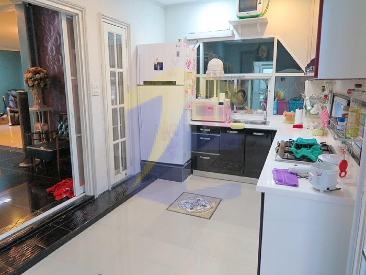 บ้านเดี่ยว ม.สินธนา ซ.นวลจันทร์ 50 พท 120 ตรว.เพียง5นาทีถึงจุดขึ้นทางด่วน บึงกุ่ม ตกแต่งเฟอร์นิเจอร์อย่างดีพร้อมอยู่