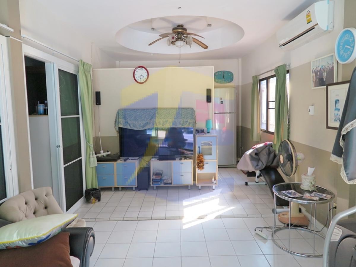 บ้านเดี่ยว ม.สินธนา ซ.นวลจันทร์ 50 พท 120 ตรว.เพียง5นาทีถึงจุดขึ้นทางด่วน บึงกุ่ม ตกแต่งเฟอร์นิเจอร์อย่างดีพร้อมอยู่
