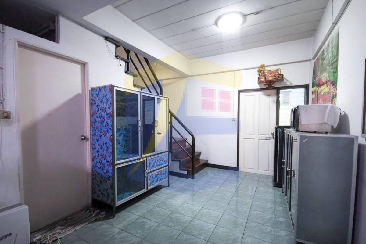 ขายทาวน์เฮ้าส์ หมู่บ้านอัญชลี สนามบินน้ำ ซอยนนทบุรี 42 ซอย 13