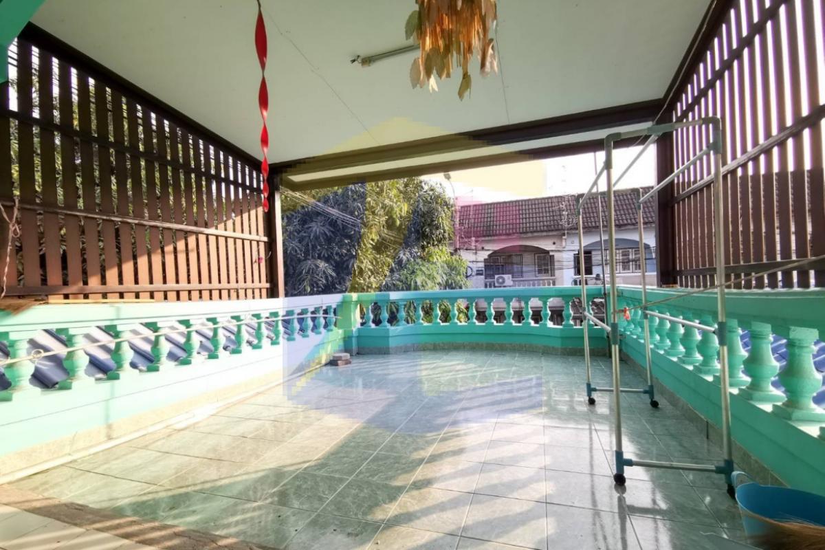 ขายทาวน์เฮ้าส์ หมู่บ้านอัญชลี สนามบินน้ำ ซอยนนทบุรี 42 ซอย 13