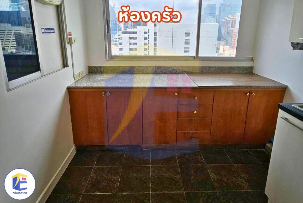 ขายออฟฟิศขนาดใหญ่ 182 ตร.ม. พร้อมที่จอดรถส่วนตัว 4 คัน! ทำเลมังกรสีลม ITF Silom Palace ราคาต่ำกว่าประเมินเกือบ 1.8 ล้าน