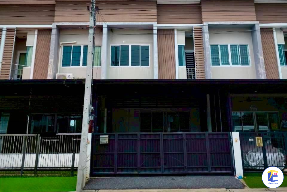 In-Depth Look: Chaiyaphruek-Bang Bua Thong Townhomes – How to Buy for Privacy, Open Views, and Cool Breezes, Just Like a Detached Home