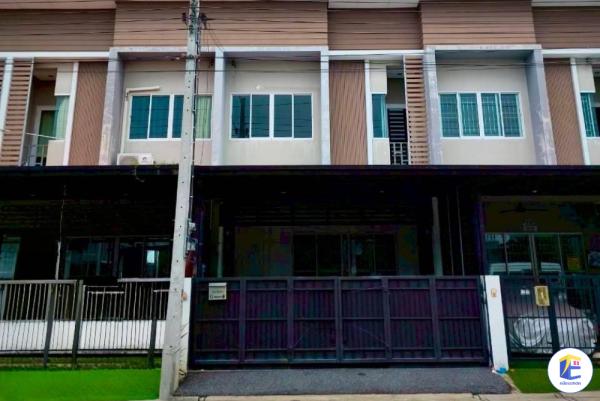 In-Depth Look: Chaiyaphruek-Bang Bua Thong Townhomes – How to Buy for Privacy, Open Views, and Cool Breezes, Just Like a Detached Home
